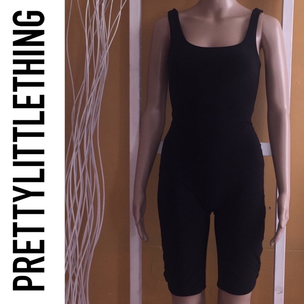 **SOLD** PrettyLittleThing Black Slinky Unitard - Picture 4 of 5